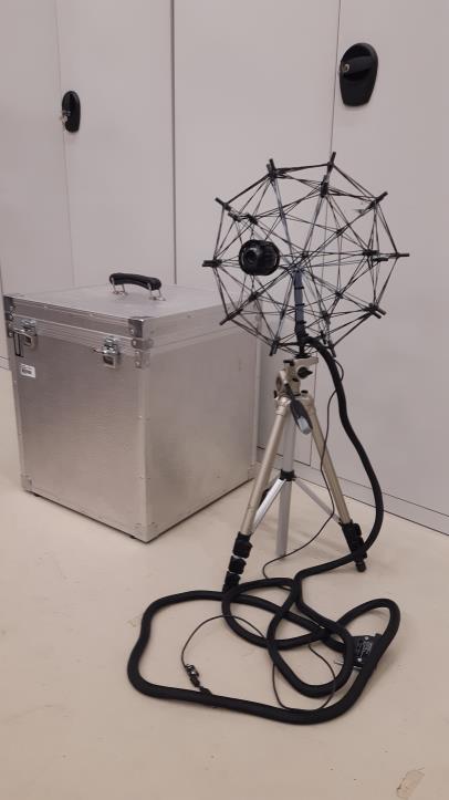 Metal working machines and work equipment (safety shoes)-2